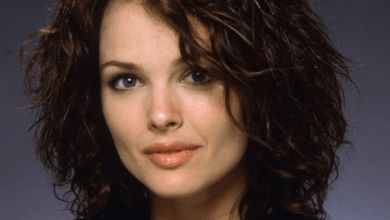 Wallpaper:68snp7gf7cc= Dina Meyer